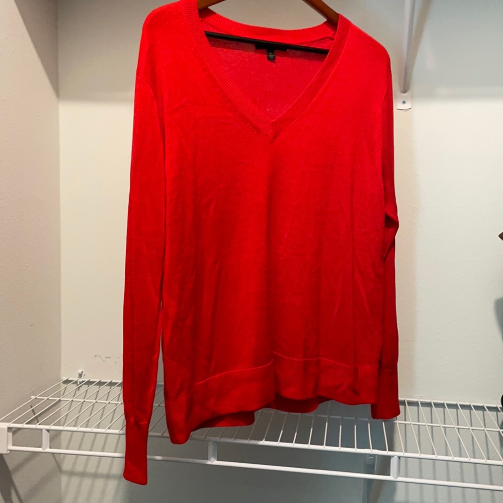 Lightweight sweater